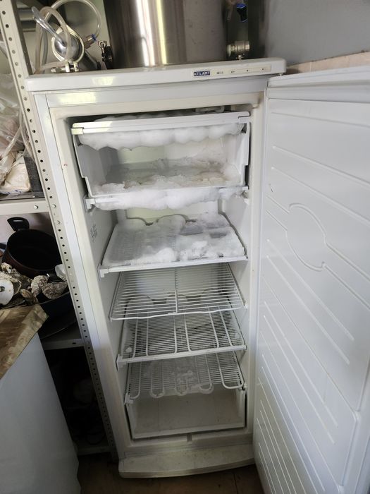 Морозильник atlant