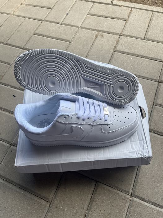 Air force 1 triple white