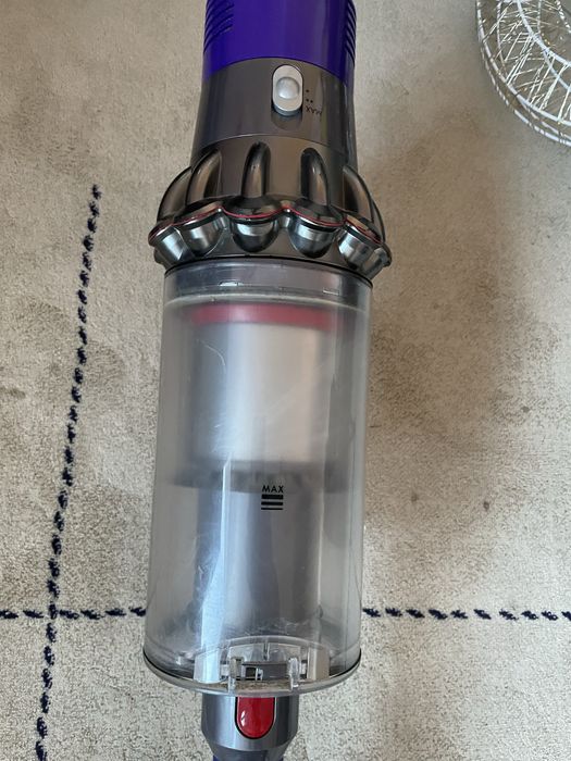 Dyson V10 Прахосмукачка