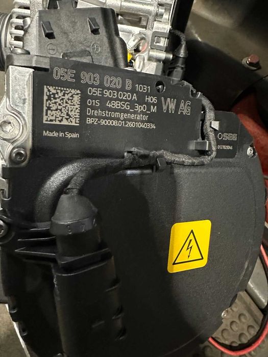 динамо алтернатор за фолксваген тигуан голф ауди а3 VW GOLF TIGUAN TAYRON 05E903020A 05E903020B