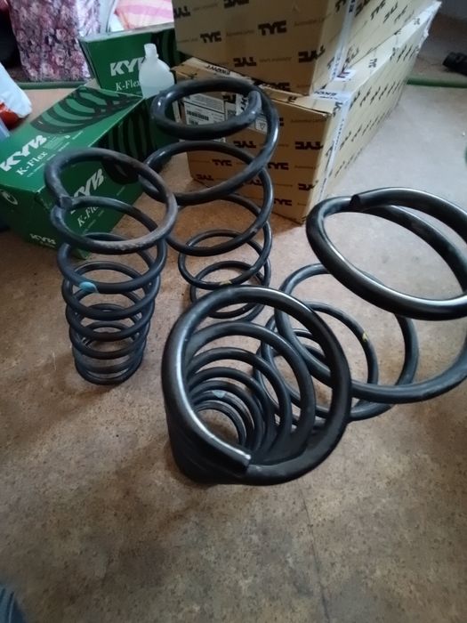 Пружини за Мазда 3 2004