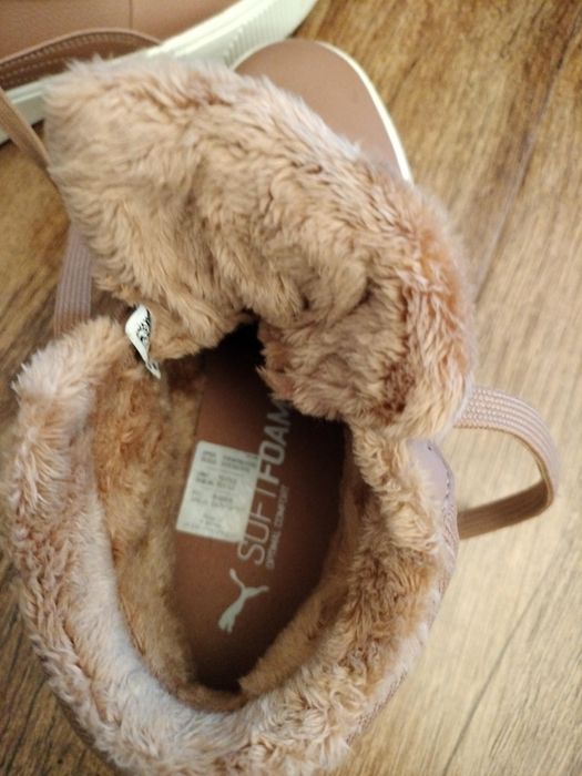 Vand ghete Puma, noi, numai cu ridicare. Nu livrez.