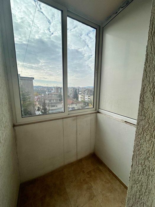 Южен двустаен до Стадион "Ивайло"