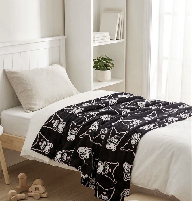 Одеало плюшена играчка Kuromi Sanrio Hello Kitty