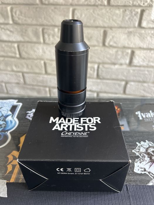 машина на марката Cheyenne модел Sol Nova Pen