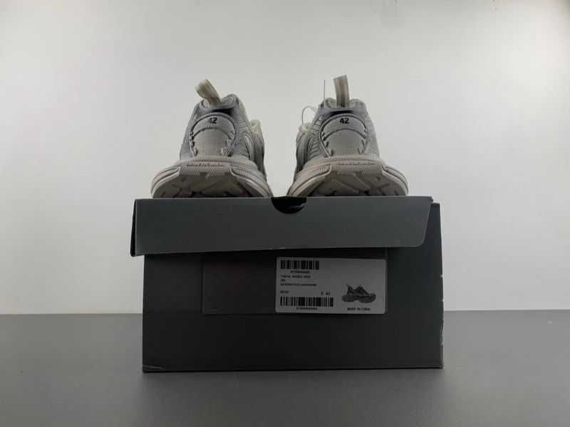 Balenciaga 3XL - Dark Grey/Black