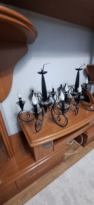 Продам люстры в отличном состоянии
