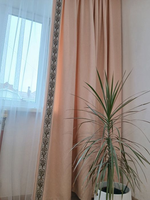 Шторы новые продам