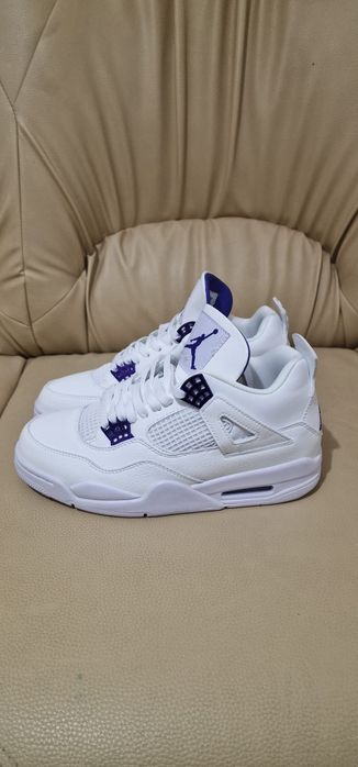 Jordan 4 Metalic purple