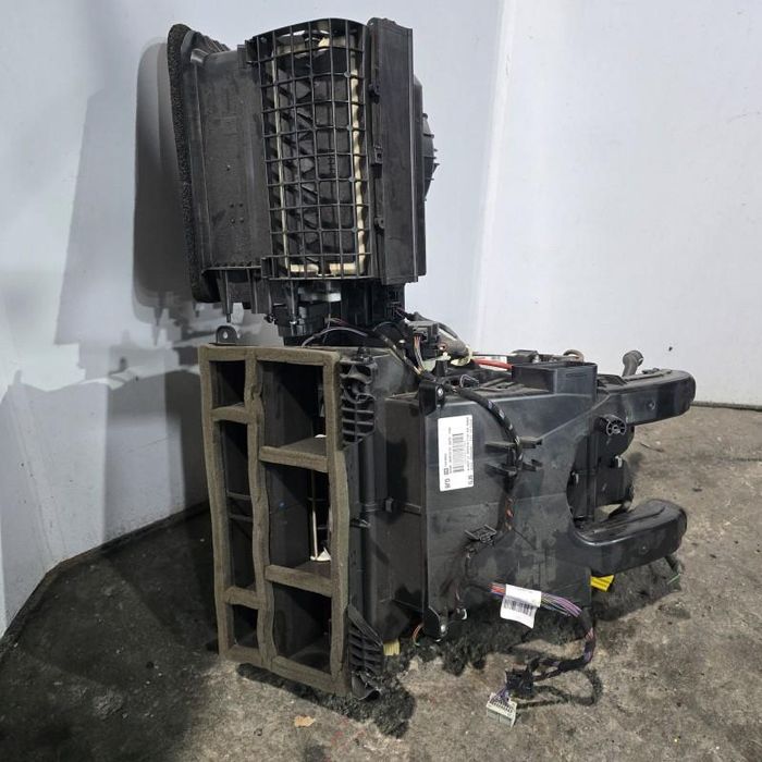 Carcasa aeroterma habitaclu Opel Astra J Facelift