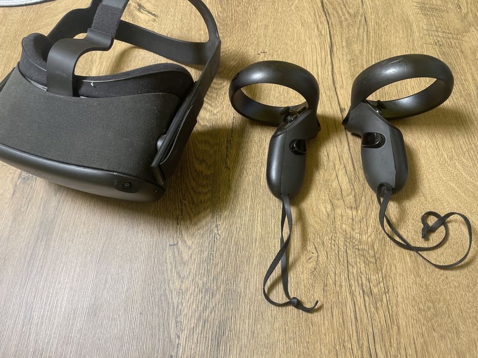 （旧）Quest 128GB oculus quest 1 second hand si noi de vanzare • Anunturi • OLX.ro