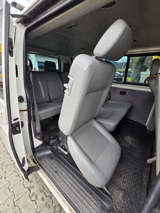 Volkswagen T5 9 locuri tdi 2.5