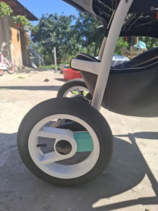 Caruț pentru bebeluși