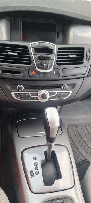 Renault Laguna 3, automata 2011