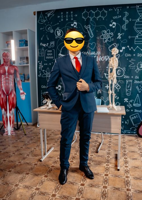 Костюм мужской классический