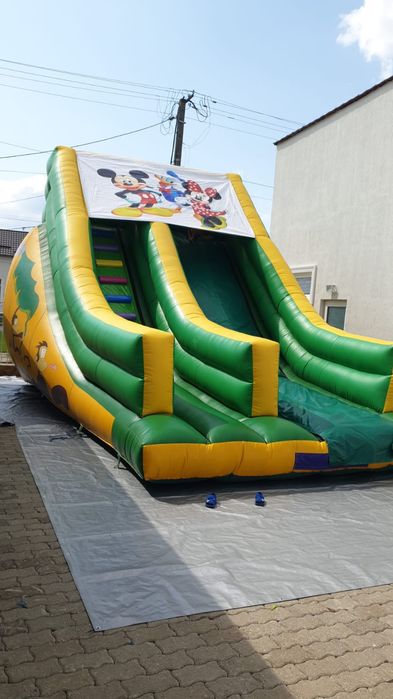 Inchiriez Topogane gonflabile pentru petreceri copii