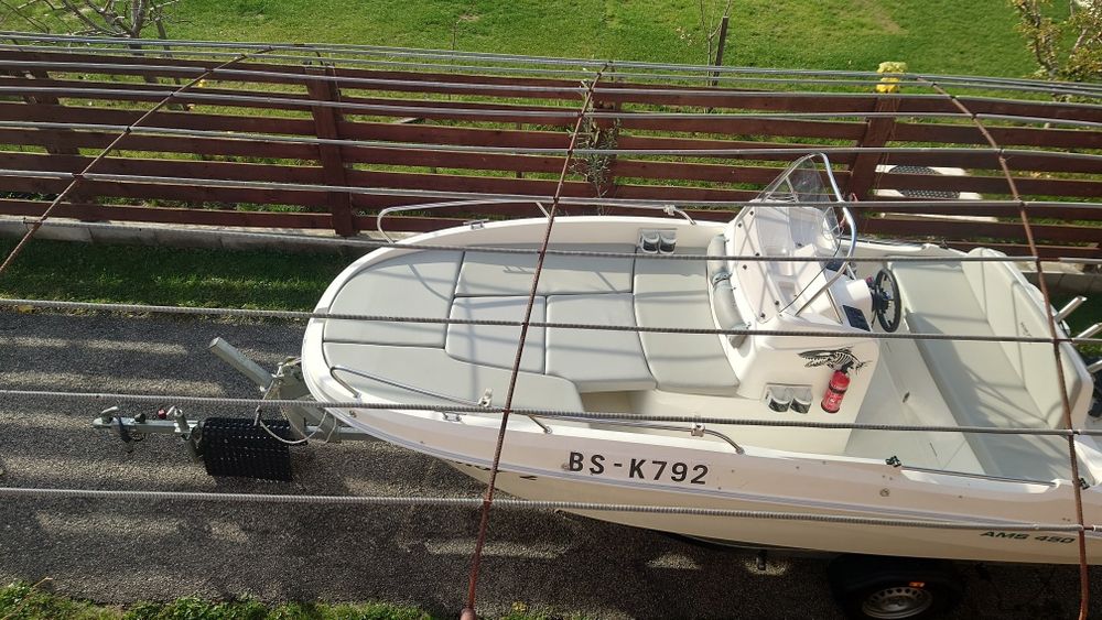 Vând barcă Remus 450 cu periodic și motor 2 timpi 30cp Yamaha
