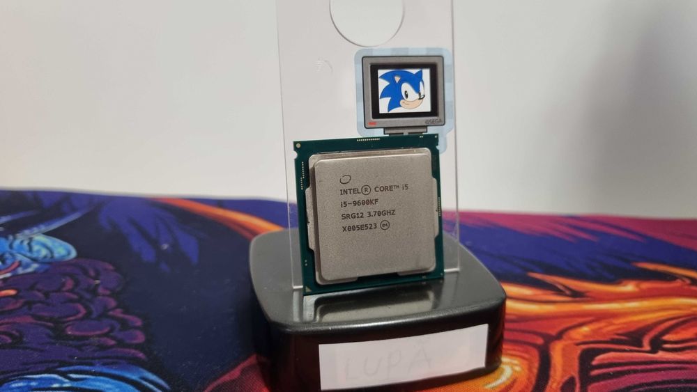 Procesor socket 1151 v2 Intel Core i5-9600KF 3.7Ghz Turbo 4.6Ghz 9Mb