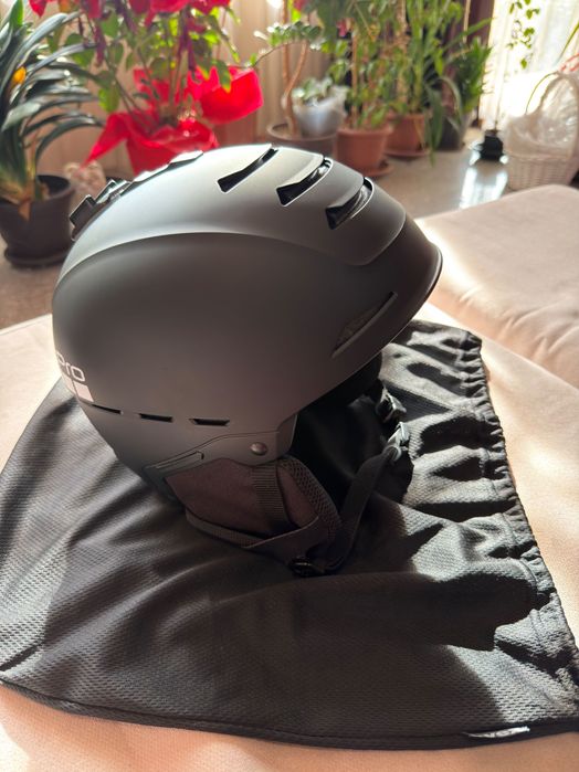 Каска UVEX LEGEND антрацит мат за ски