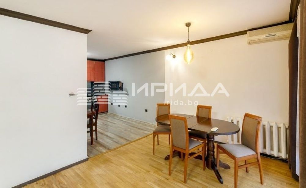 Продава се Тристаен апартамент в София, Център - 115 кв.м за 2089 €/кв.м - Снимка #2