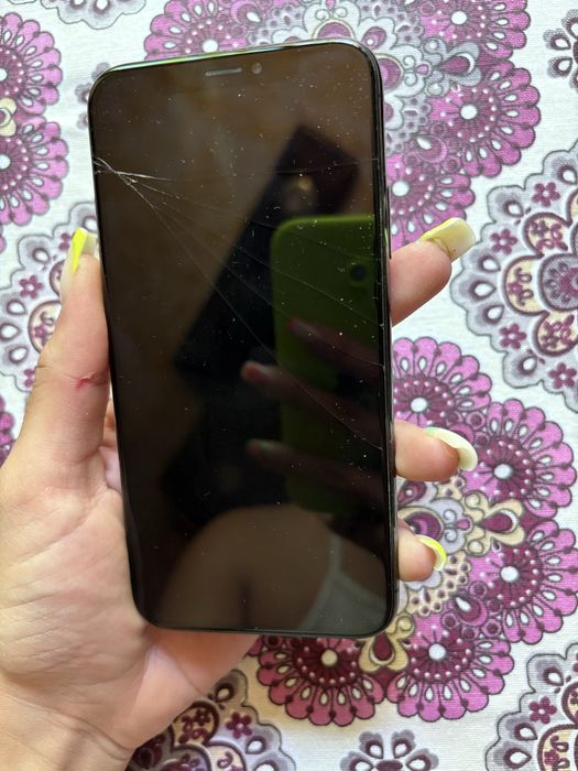 Продавам Iphone X 256 gb