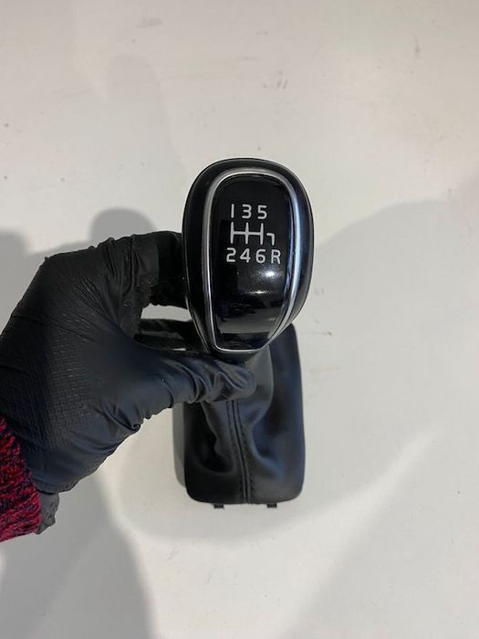 Nuca schimbator viteze VOLVO V60 2015+ 31492767 31367422