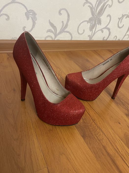 Туфли женские продам