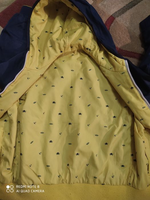 Лёгкая осенняя курточка Zara, двусторонняя