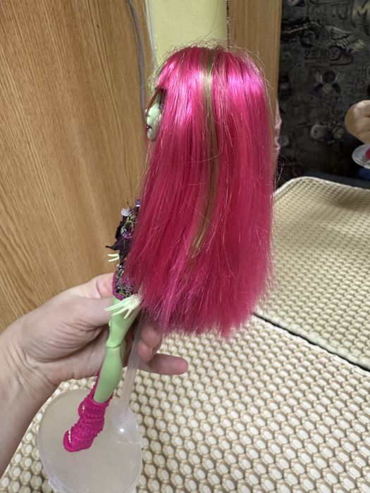 Пролам куклу монстр хай!