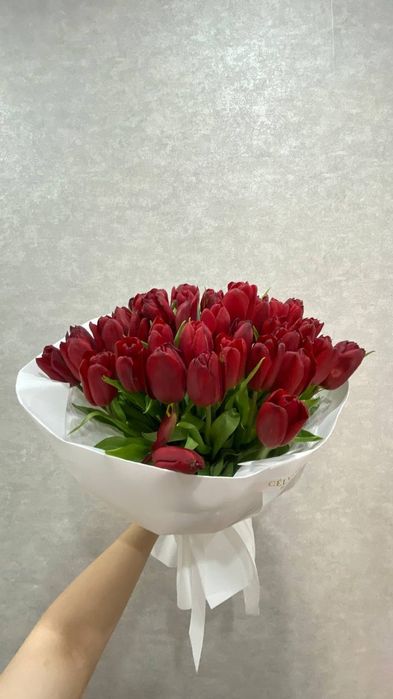 Огромный Букет тюльпанов