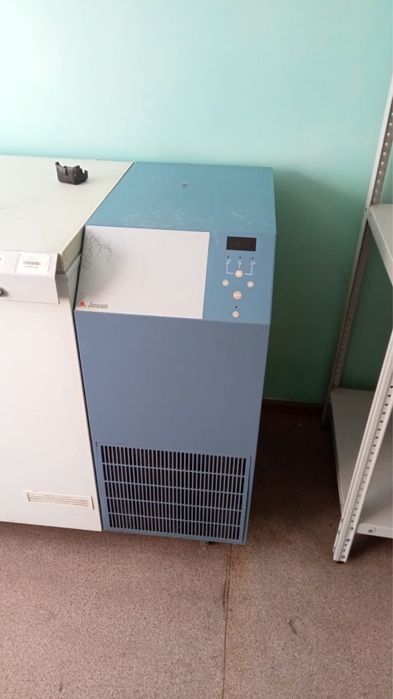 Продается производственый, шоковый морозильник.