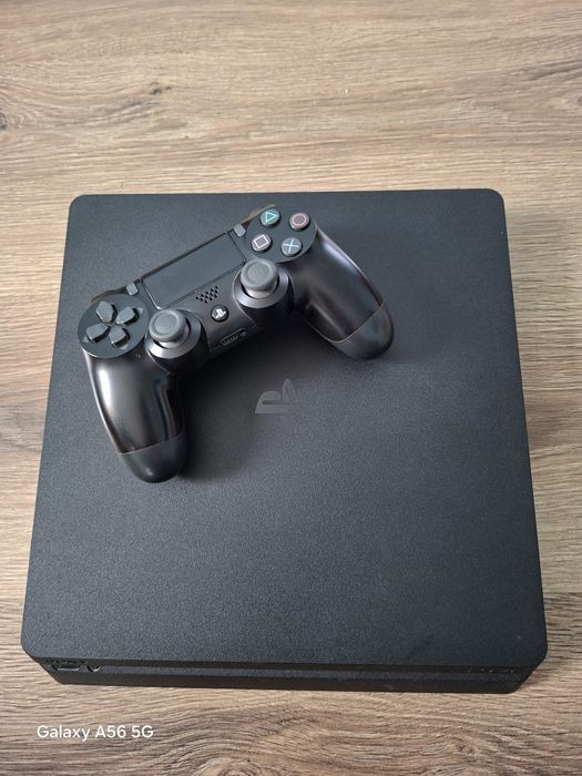 Vănd ps4 slim!!!