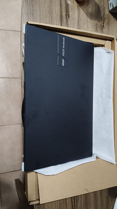 Leptop asus vivobook