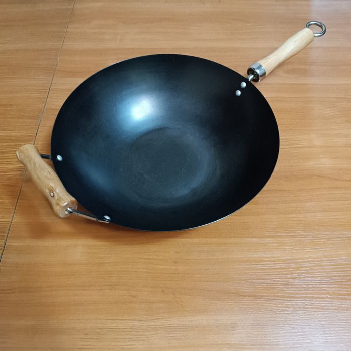 Продам сковороду Wok