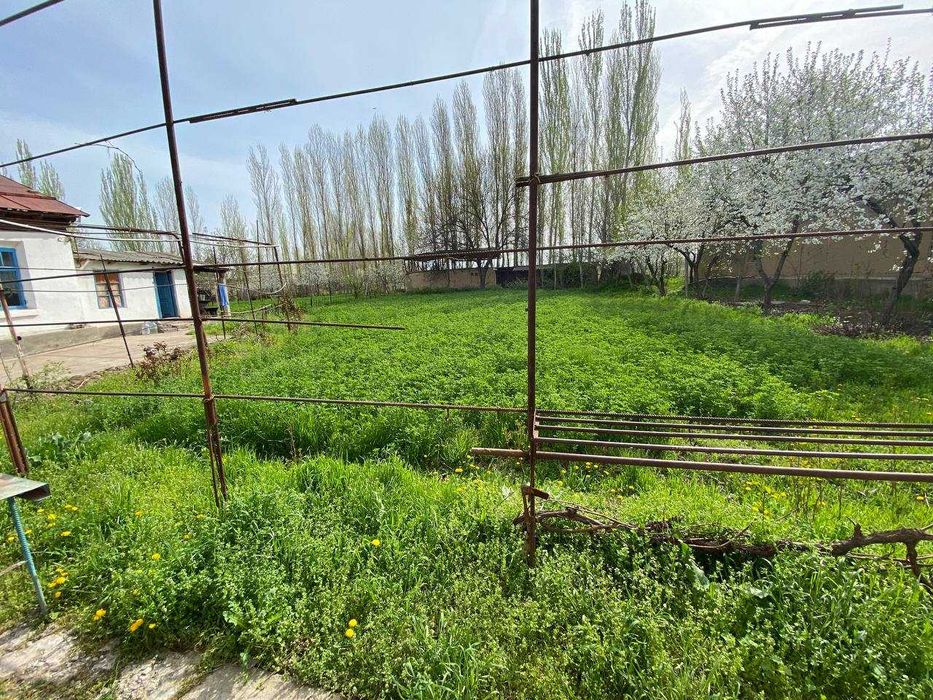 Uchastka sotiladi srochna