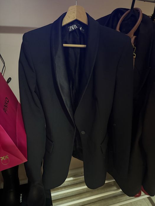Сако/жилетка …. ZARA