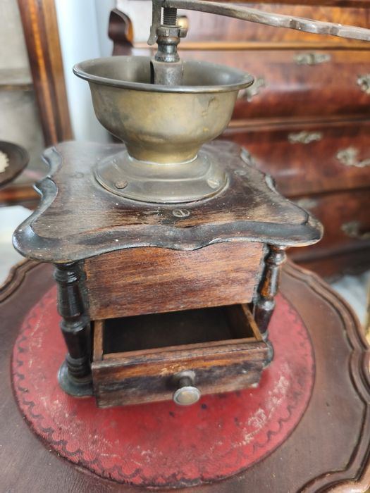 Râșniță cafea vintage