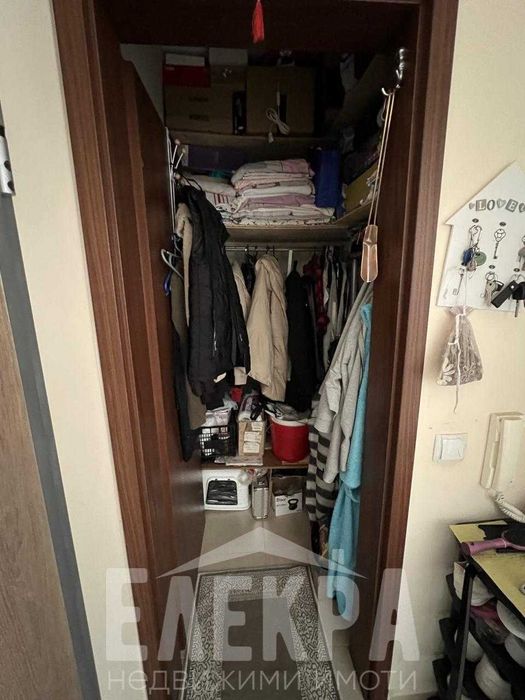 Продава се Двустаен апартамент в Варна, Център - 65 кв.м за 1924 €/кв.м - Снимка #4