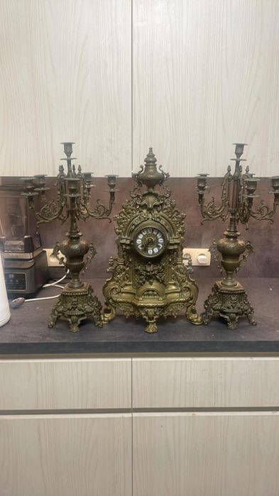 Антични часовници и статуетки внос Белгия