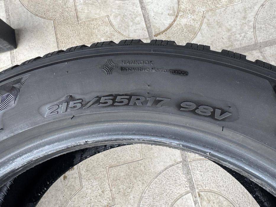 4бр.зимни гуми 215/55/17 98V HANKOOK 24