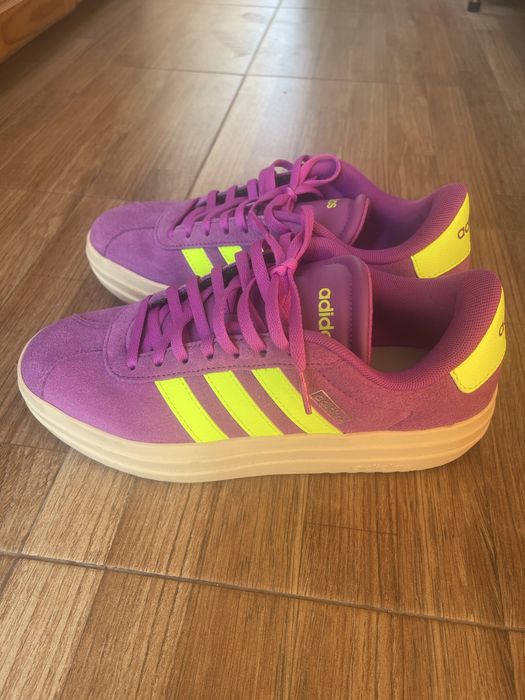 Маратонки Adidas,от кожа,цвят циклама.