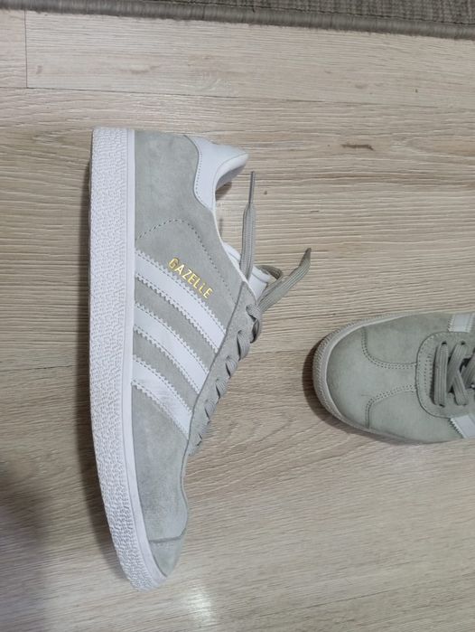 Продам  Adidas Gazelle