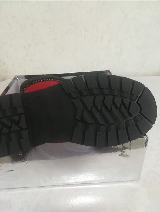 Полусапожки новые красивые