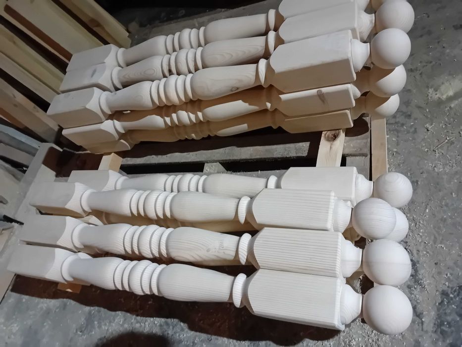 Струговани Балюстри . Парапет. Стълбища . Ръкохватки. Начални колонки.