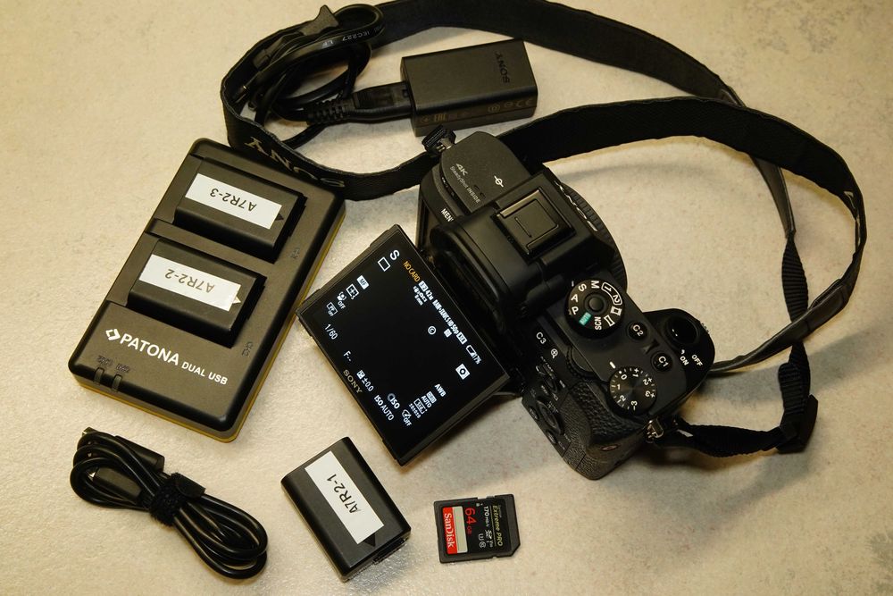 Sony A7RII Body – Pachet Complet, 9.975 cadre, stare impecabilă