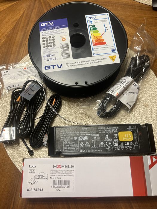 Set Acumulator Hafele + Banda LED