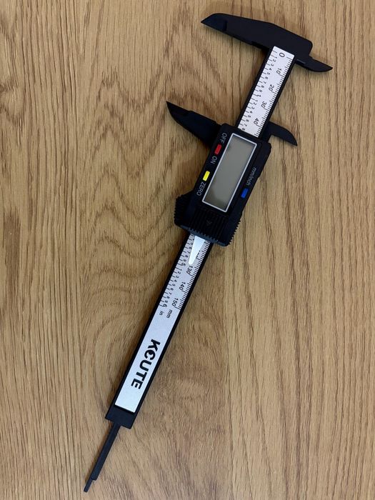 Instrument de măsurare digital 150 mm – Ecran LCD, conversie inch/mm