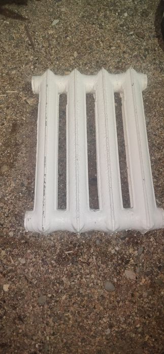 Батарея радиатор отопления чугунный