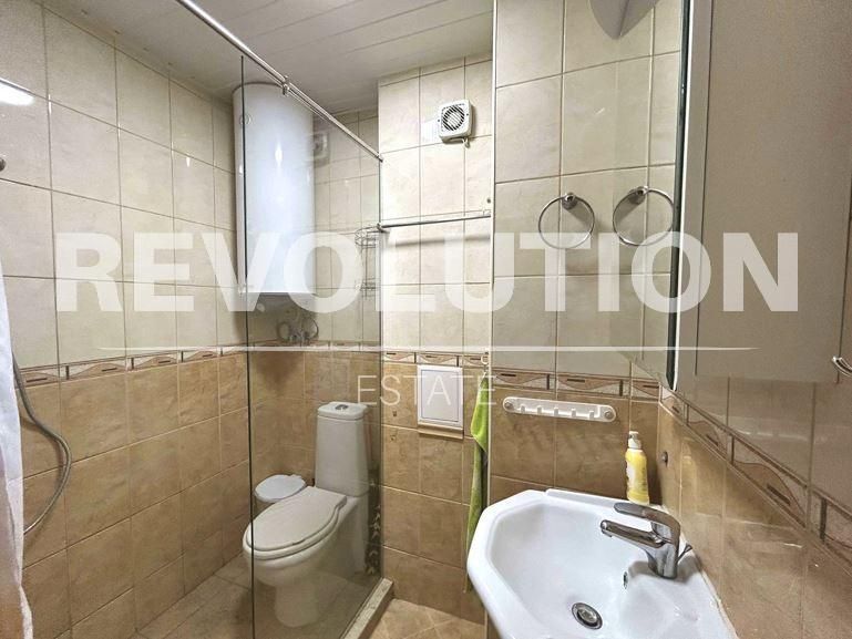 Дава се под наем Двустаен апартамент в Варна, Аспарухово - 74 кв.м за 400 € - Снимка #4