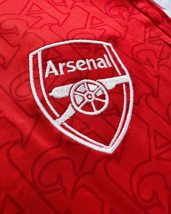 Тениска Арсенал Домакинска, Arsenal 2025/2026